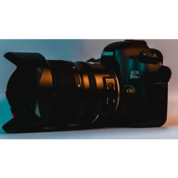 DSLR Camera